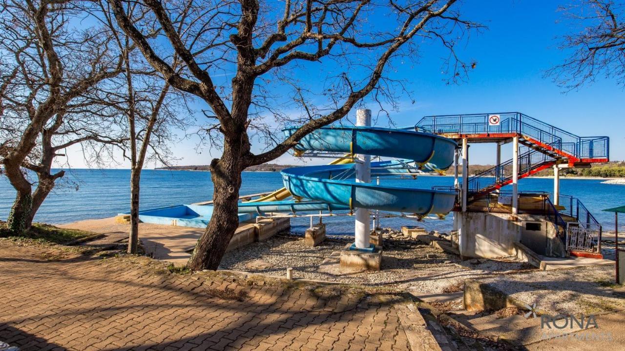 Rona Holiday Home Ana Porec Luaran gambar